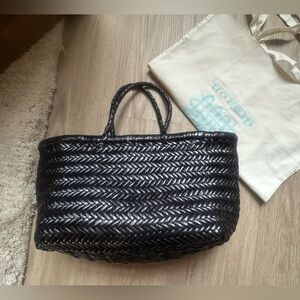 Almost new Dragon DiffusionTriple Jump woven-lether Small basket bag